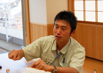 泉保 智彦(技術サービス)