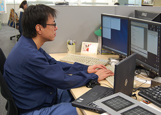 プログラム開発も現場からの発想が重要なんです(小山)